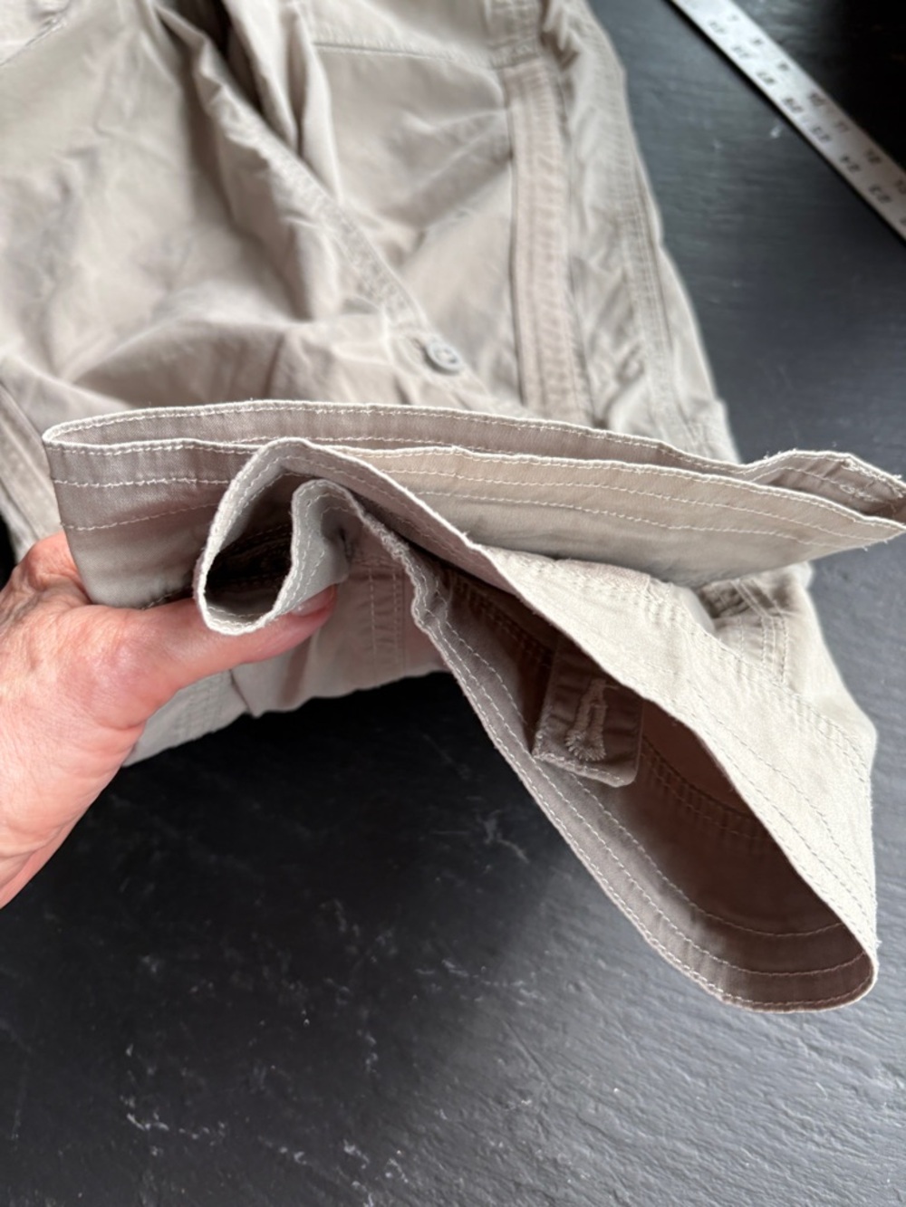 AVENTURA organic cotton Arden adjustable button tab Capri pants taupe stretchy 8 - Picture 11 of 11